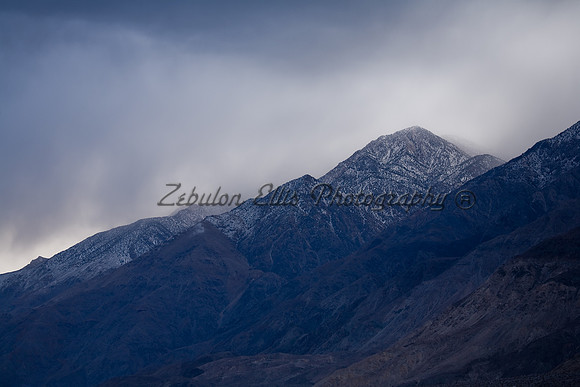 A snow storm moves in